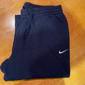 Nike men’s sweatpants